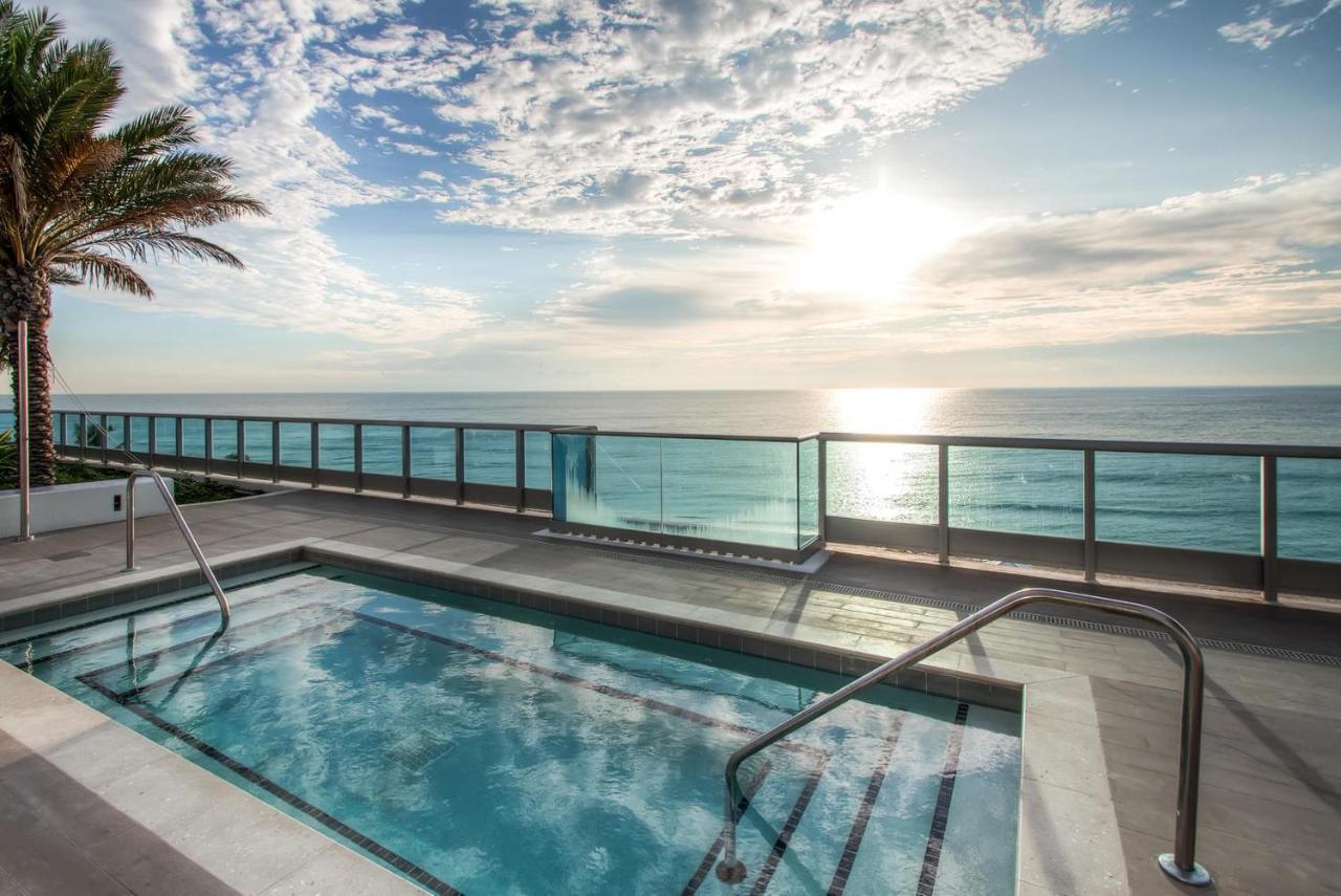 Bluebird Suites Monte Carlo Miami Beach Exterior photo